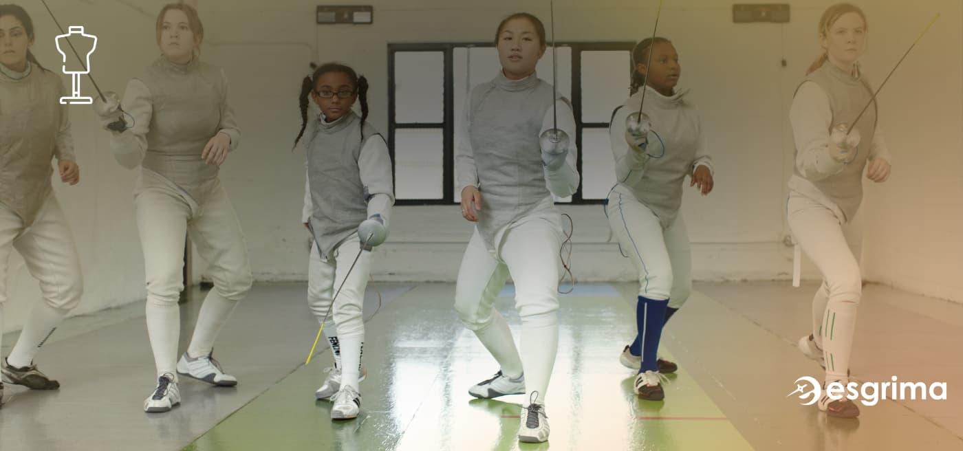 Fencing Classes & Private Lessons: Best Approach for Your Fencer